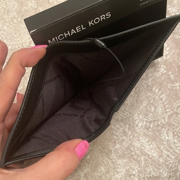 Brand New Michael Kors Men's Wallet Black Logo Jet Set Slim Billfold in Box - Picture 11 of 16